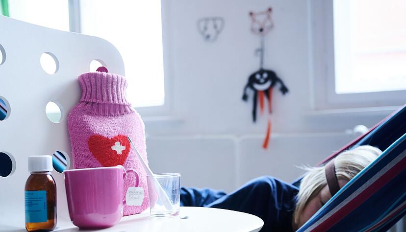 Gesetzlich versicherte Eltern haben Anspruch auf Kinderkrankengeld, wenn sie ihr erkranktes Kind betreuen m&uuml;ssen.