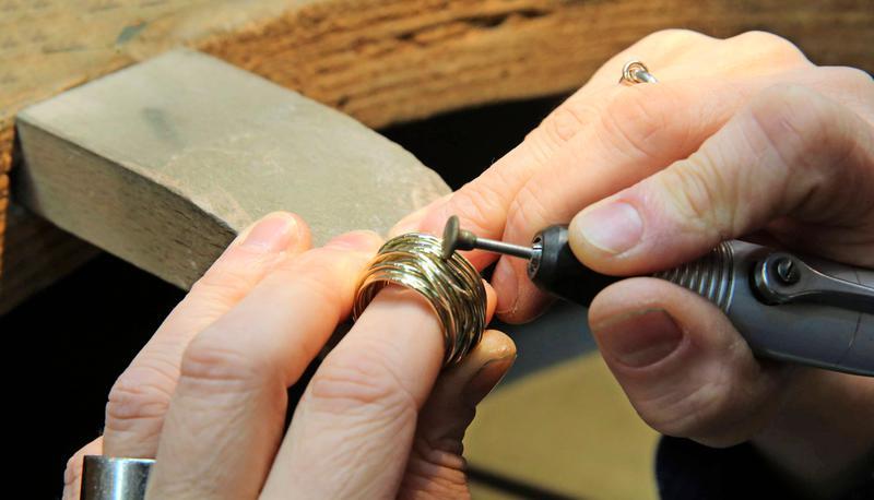 Goldschmied: Die Arbeit mit der Erinnerung - STIMME.de