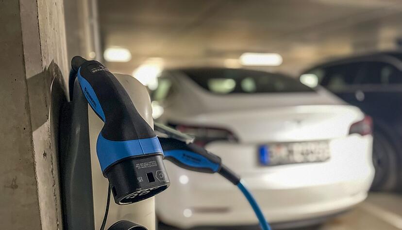 Lässt sich unter Umständen auch in der Tiefgarage eines Mietshauses laden: der eigene Stromer. Lässt sich unter Umständen auch in der Tiefgarage eines Mietshauses laden: der eigene Stromer.
