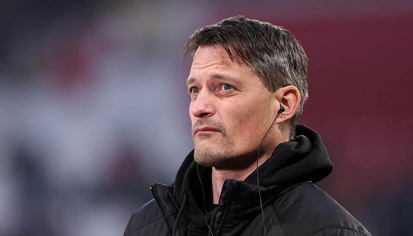 St.-Pauli-Trainer Alexander Blessin sprach vor dem Heimspiel gegen den SC Freiburg. St.-Pauli-Trainer Alexander Blessin sprach vor dem Heimspiel gegen den SC Freiburg.