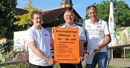 Sie sind bestens vorbereitet: (von links) Jochen Pierro (Kolpingfamilie), Roland Häfele (AK Offenauer Vereine) und Jürgen Kowol (TG Offenau).
Foto: Ute Plückthun Sie sind bestens vorbereitet: (von links) Jochen Pierro (Kolpingfamilie), Roland Häfele (AK Offenauer Vereine) und Jürgen Kowol (TG Offenau).
Foto: Ute Plückthun