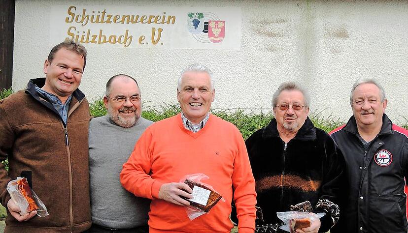 (V.l.) O. John, H. Grauf, F. Heinrich, H. Gruber und W. Schäfer.Foto: Posovszky (V.l.) O. John, H. Grauf, F. Heinrich, H. Gruber und W. Schäfer.Foto: Posovszky