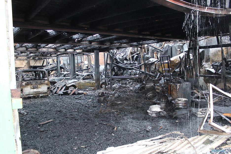 Millionenschaden bei Hallenbrand in Heilbronn