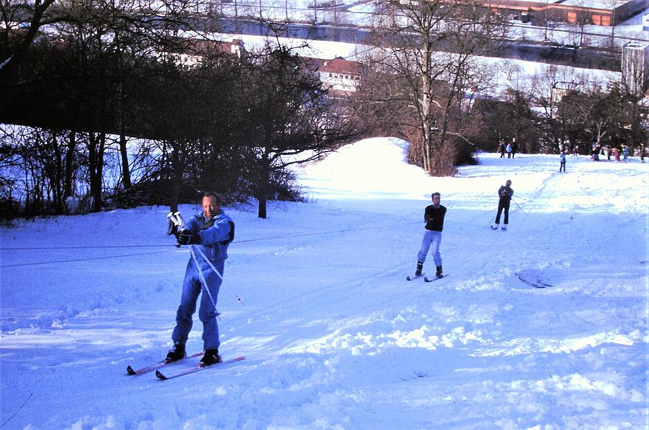 Im Winter 2010 lief der Lift in Forchtenberg sogar ganze zwei Wochen. Im Winter 2010 lief der Lift in Forchtenberg sogar ganze zwei Wochen.