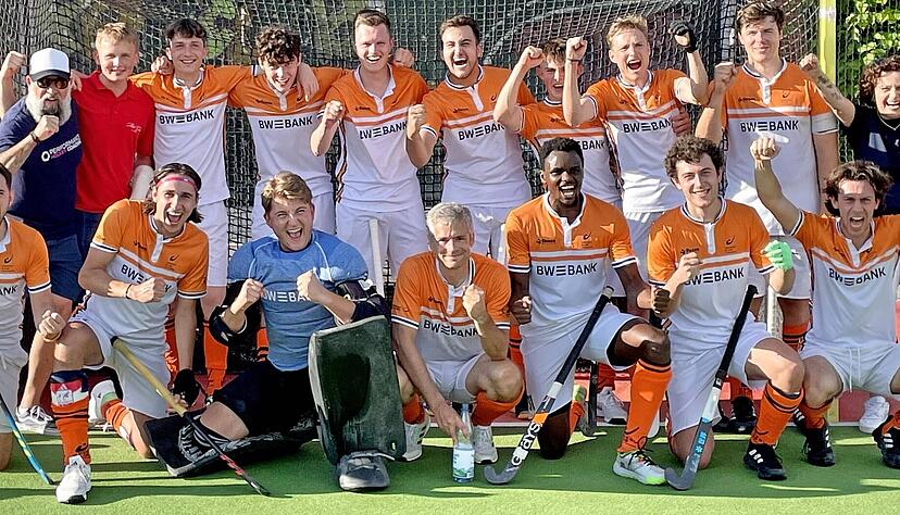 So sehen Aufsteiger aus. Die M&auml;nner des Hockeyclubs Heilbronn spielen erstmals in der vierth&ouml;chsten Spielklasse.