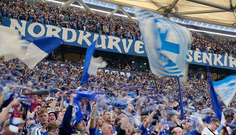 Schalke schafft es als Zweitligist in Europas Top Ten.