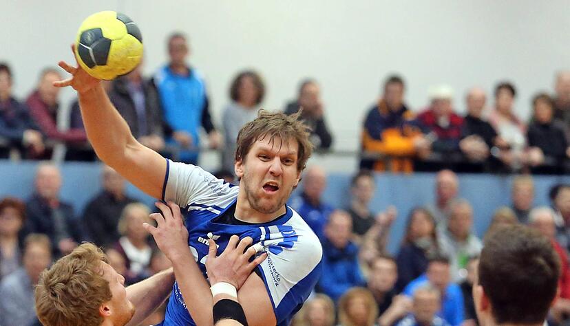 Der Weinsberger R&uuml;ckraum um Alexej Prasolov muss nach der Pleite gegen Remshalden wieder deutlich mehr Zug zeigen.
Foto: Andreas Veigel