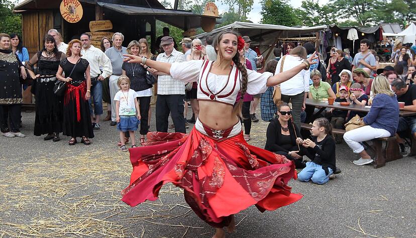 Mittelalterliches Burgspektakel | 15.08.2015 Mittelalterliches Burgspektakel | 15.08.2015