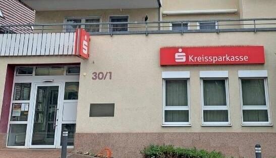 In der ehemaligen Kreissparkassen-Filiale wird ein B&uuml;rgerb&uuml;ro eingerichtet.