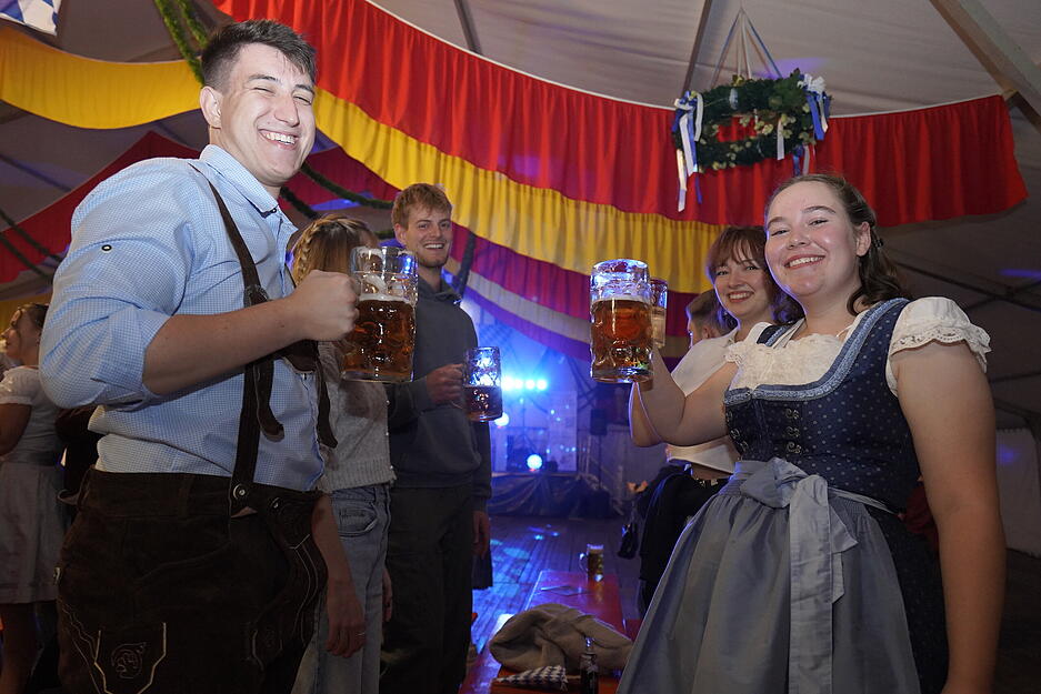 Freunde treffen, das Bier schmeckt – besser kann es auf den Wert Wies’n nicht sein.