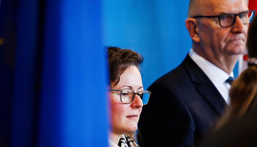 Brandenburgs Agrarministerin Hanka Mittelst&auml;dt und Brandenburgs Ministerpr&auml;sident Dietmar Woidke (beide SPD) sprechen von einer besorgniserregenden Situation.