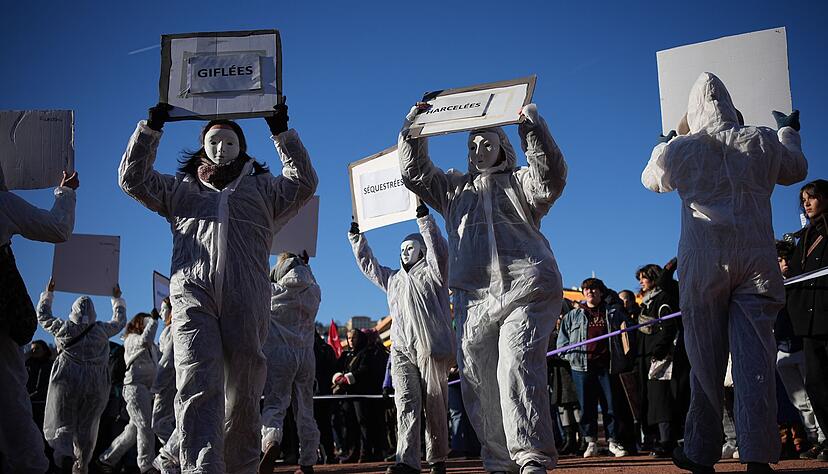 Am Internationalen Tag zur Beseitigung von Gewalt gegen Frauen gibt es stets Protestaktionen. Am Internationalen Tag zur Beseitigung von Gewalt gegen Frauen gibt es stets Protestaktionen.