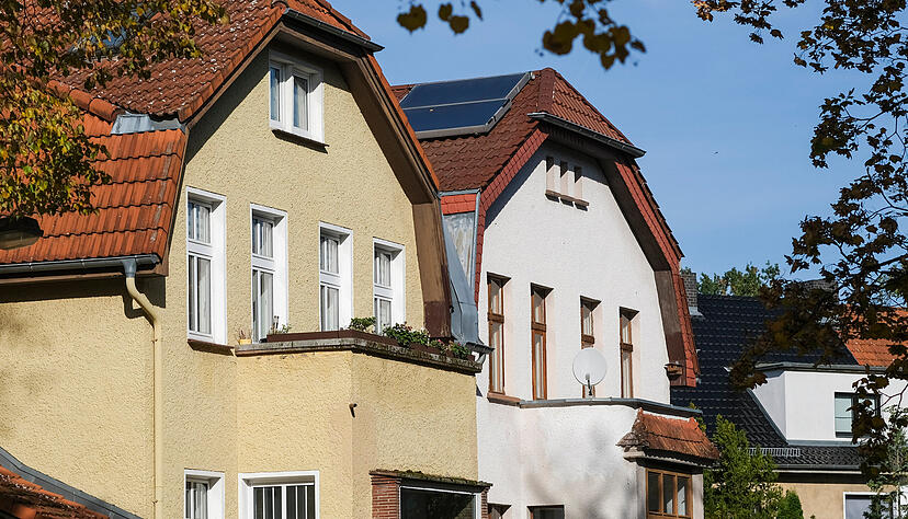 Zahlt der Nachbar weniger f&uuml;r ein gleich gro&szlig;es Grundst&uuml;ck? Die Unterschiede bei der Grundsteuer stehen nun auf dem Pr&uuml;fstand.