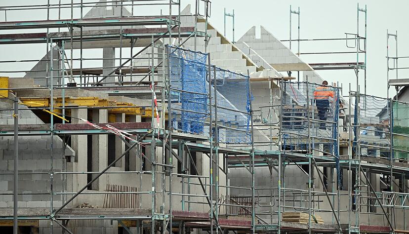 Es braucht mehr Wohnungen, doch die hohen Baukosten bremsen.