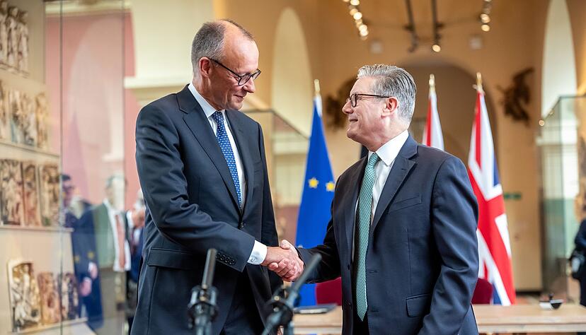 Der Vertrag umfasst 27 Seiten und wird von einem Aktionsplan mit 17 Punkten flankiert.