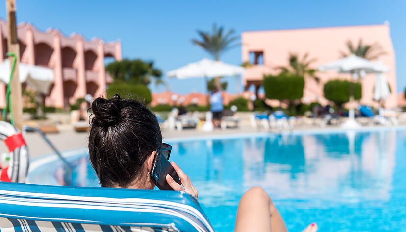 Die schönste Zeit des Jahres lassen sich Urlauber nach wie vor viel kosten. Reisen in letzter Minute bringen kaum noch Preisvorteile. Die schönste Zeit des Jahres lassen sich Urlauber nach wie vor viel kosten. Reisen in letzter Minute bringen kaum noch Preisvorteile.