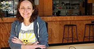 Ines Klose, Redakteurin bei der experimenta Heilbronn, spricht mit ihren G&auml;sten im Podcast &uuml;ber alles rund ums Thema KI.