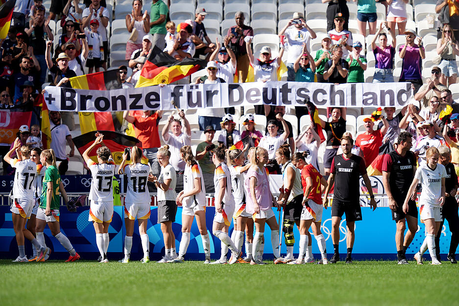 Frauen, Fußball: Bronze für die DFB-Elf nach Sieg gegen Spanien.