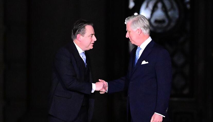 Der Termin für die Vereidigung der Regierung wird laut Palast zu einem späteren Zeitpunkt bekanntgegeben. Der Termin für die Vereidigung der Regierung wird laut Palast zu einem späteren Zeitpunkt bekanntgegeben.