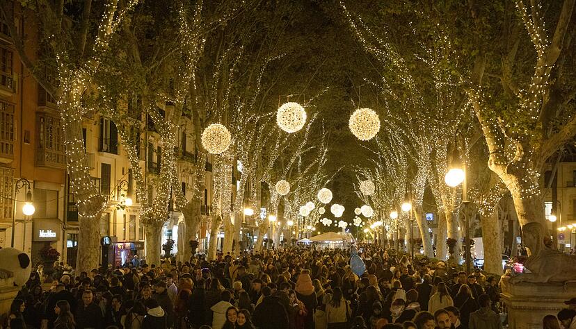 Lichtermeer zur Vorweihnachtszeit.