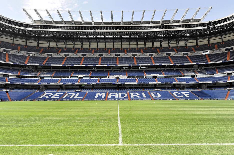 Generell gilt es als eines der ehrwürdigsten Stadien in Europa. Generell gilt es als eines der ehrwürdigsten Stadien in Europa.