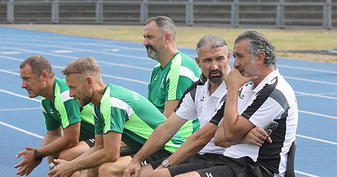 Vorstand Onur Celik (rechts) bleibt trotz der Ergebniskrise des VfR Heilbronn gelassen. Die Trennung von Trainer Markus Lang (links) war in dieser Woche kein Thema.
