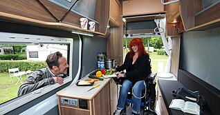 Zu den Spezialitäten der Firma HRZ gehören Reisemobile, die für Rollstuhlfahrer umgebaut werden.