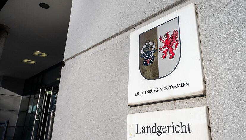 Am Dienstag fiel das Urteil im Totschlagprozess gegen einen 75-J&auml;hrigen aus Waren an der M&uuml;ritz. Er hat seine Ehefrau mit einem Messer get&ouml;tet. (Archivbild)