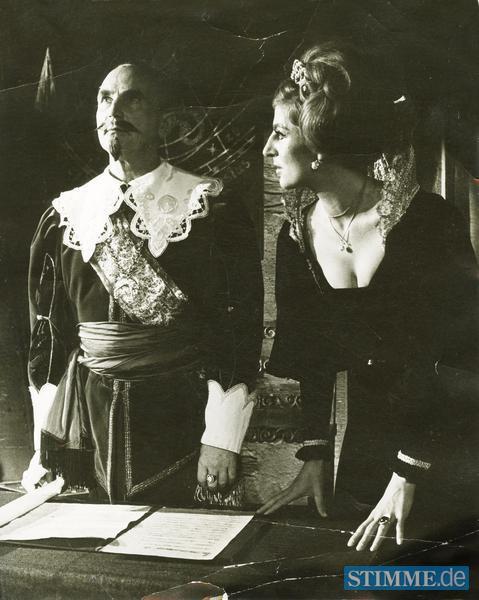 Mit Schillers Wallenstein-Trilogie eröffnet das Kleine Theater Heilbronn seine Spielzeit 1967/68. In den Hauptrollen Theaterintendant Walter Bison als Wallenstein und Hildegard Dietl als Gräfin Terzky.