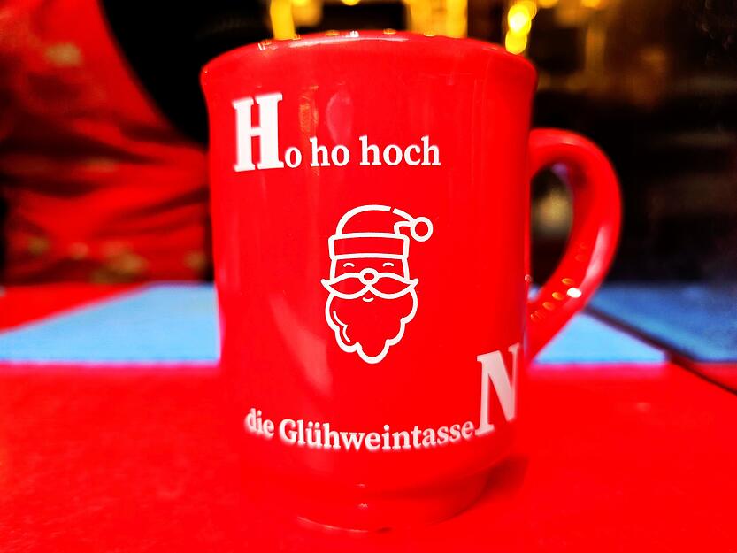 Eine Glühweintasse vom Heilbronner Weihnachtsmarkt. Eine Glühweintasse vom Heilbronner Weihnachtsmarkt.