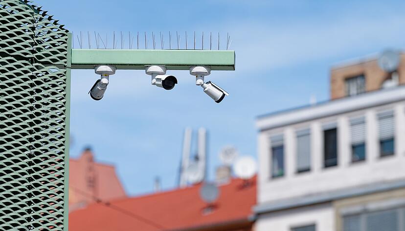 Die Stadt versucht unter anderem mit KI-basierter Video&uuml;berwachung, den &ouml;ffentlichen Raum sicherer zu machen. (Archivbild)