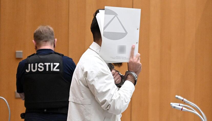 Sulaiman A. und auch alle anderen Verfahrensbeteiligten haben das Urteil lebenslange Haft wegen Mordes akzeptiert. (Archivbild) Sulaiman A. und auch alle anderen Verfahrensbeteiligten haben das Urteil lebenslange Haft wegen Mordes akzeptiert. (Archivbild)