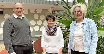 Stellen die Weichen für die Sozialstation in Bad Rappenau neu (von links): Johannes Klopprogge, Helga Bachmann und Doris Maier-Prescha. 
Foto: Ulrike Plapp-Schirmer