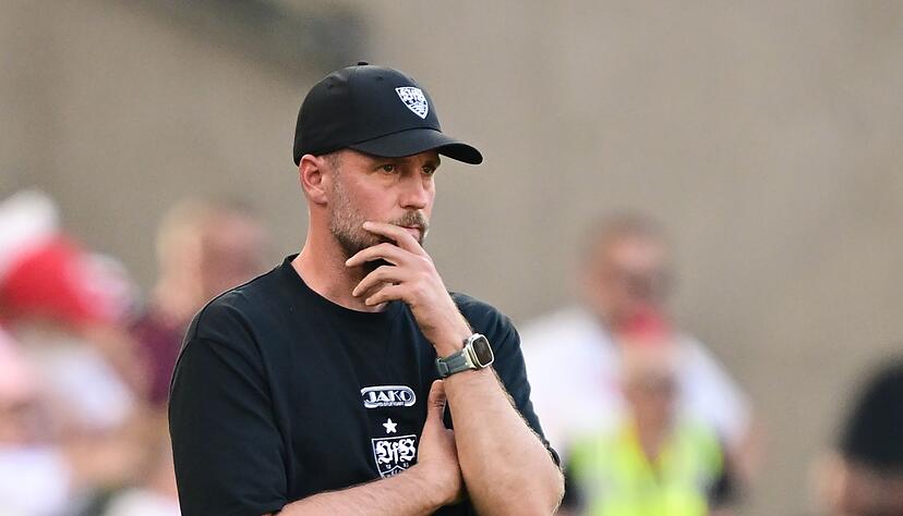 Hat seinen Kader für die Europa League nominiert: VfB-Trainer Sebastian Hoeneß. (Archivbild) Hat seinen Kader für die Europa League nominiert: VfB-Trainer Sebastian Hoeneß. (Archivbild)
