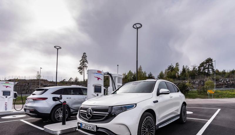 An der Ionity-S&auml;ule braucht der EQ C 40 Minuten, um von 20 auf 80 Prozent aufzuladen.