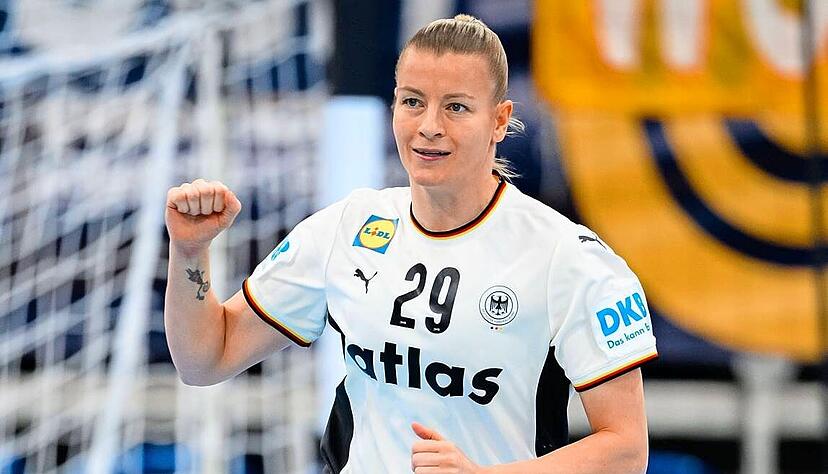 Eindeutige Geste: Nationalmannschaftsspielf&uuml;hrerin Antje D&ouml;ll von der Sport-Union Neckarsulm hat in der EM-Qualifikation gegen Slowenien Grund zur Freude gehabt.