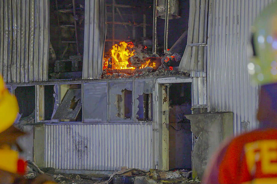 Zahlreiche Einsatzkr&auml;fte waren vor Ort.