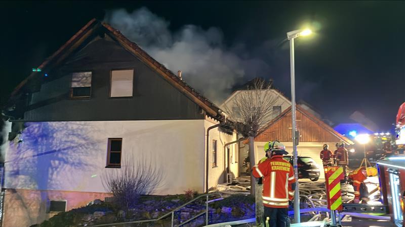 Großer Feuerwehreinsatz bei Hausbrand im Dörzbach. Großer Feuerwehreinsatz bei Hausbrand im Dörzbach.