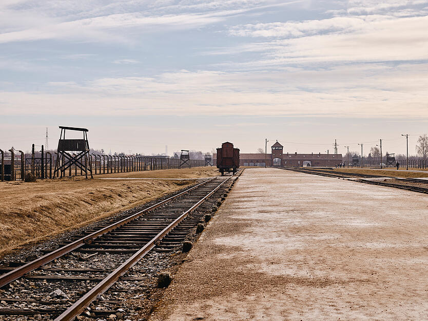 Bis 1945 brachten die Nationalsozialisten Gefangene per Zug in Konzentrationslager wie nach Auschwitz-Birkenau.