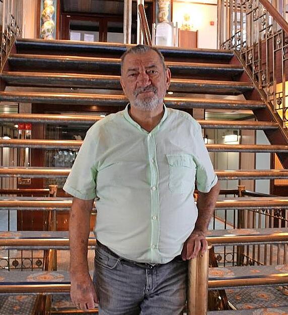 Ein Flusskreuzfahrtschiff wird zur Flüchtlingsunterkunft – Einblicke ins Innere Ein Flusskreuzfahrtschiff wird zur Flüchtlingsunterkunft – Einblicke ins Innere