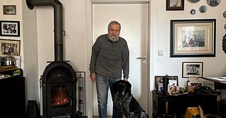 Wolfram Brecher lebt heute mit seinem Hund Ivo in Heilbronn