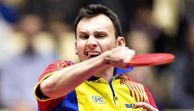 Adrian Crisan spielt weiter für Bremen in der Tischtennis-Bundesliga. Foto: Henning Bagger Adrian Crisan spielt weiter für Bremen in der Tischtennis-Bundesliga. Foto: Henning Bagger