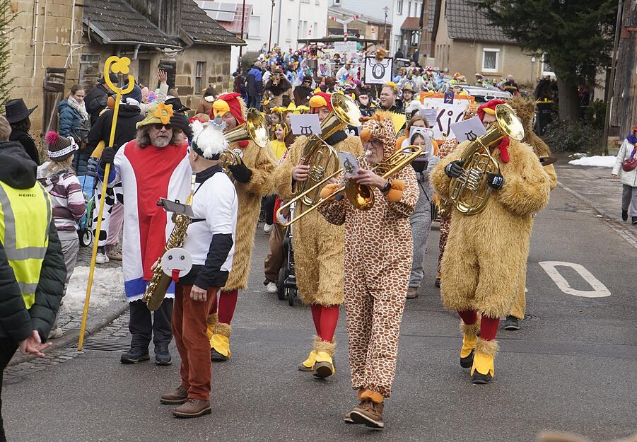Doch egal ob groß oder klein: Bei Fasching geht es um die Sache. Doch egal ob groß oder klein: Bei Fasching geht es um die Sache.