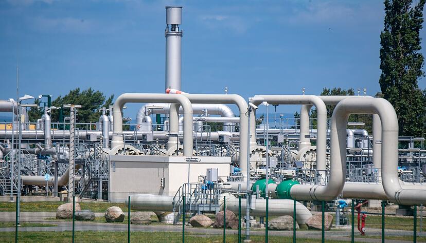 Blick auf Rohrsysteme und Absperrvorrichtungen in der Gasempfangsstation der Ostseepipeline Nord Stream 1 und der &Uuml;bernahmestation der Ferngasleitung OPAL in Lubmin.