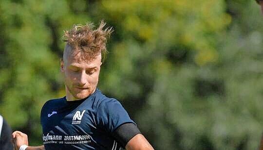 Flexibel einsetzbar: Der neue VfR-Spieler Julian Schiffmann.
Foto: Mario Berger Flexibel einsetzbar: Der neue VfR-Spieler Julian Schiffmann.
Foto: Mario Berger