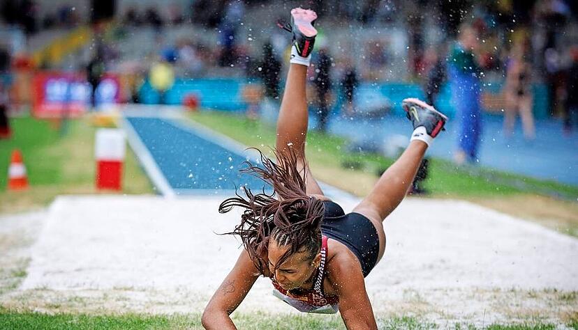 Am Sonntag ist Laura Raquel M&uuml;ller bei den deutschen Meisterschaften noch gest&uuml;rzt, am Freitag ist sie f&uuml;r Olympia nominiert worden.
Foto: imago-images/Beautiful Sports