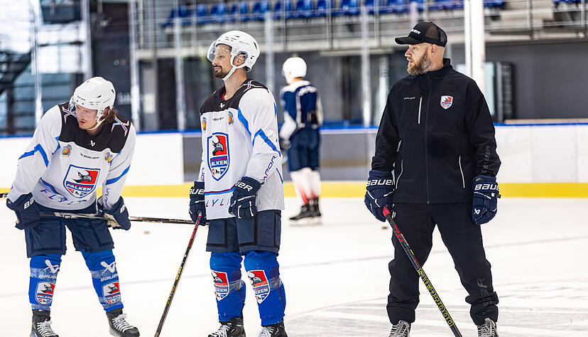 Niko Eronen (rechts) war mit der ersten Trainingswoche seines neuen Teams sehr zufrieden. Niko Eronen (rechts) war mit der ersten Trainingswoche seines neuen Teams sehr zufrieden.