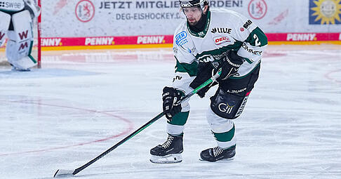 Benedikt Jiranek hat sich in die Rotation des DEL2-Aufsteigers Bietigheim Steelers gekämpft. Der Verteidiger, der in der Vorsaison für die Falken aufs Eis ging, hofft nun auf die ein oder andere Überraschung in den Playoffs. Benedikt Jiranek hat sich in die Rotation des DEL2-Aufsteigers Bietigheim Steelers gekämpft. Der Verteidiger, der in der Vorsaison für die Falken aufs Eis ging, hofft nun auf die ein oder andere Überraschung in den Playoffs.