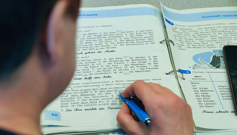 Je l&auml;nger der Krieg in der Ukraine andauert, desto wichtiger ist f&uuml;r die von dort gefl&uuml;chteten Menschen, dass sie die Sprache des Aufnahmelandes lernen. (Symbolfoto)