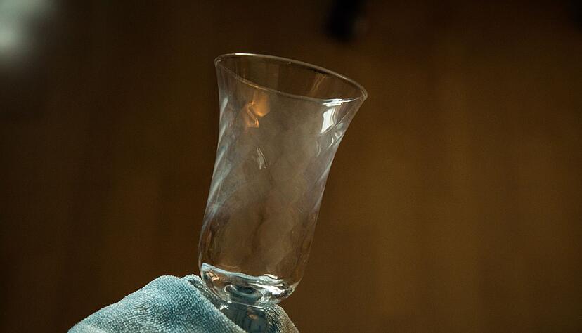 Fazit: Funktioniert leider auch nach mehrmaliger Anwendung nicht. Das Glas bleibt milchig. Fazit: Funktioniert leider auch nach mehrmaliger Anwendung nicht. Das Glas bleibt milchig.